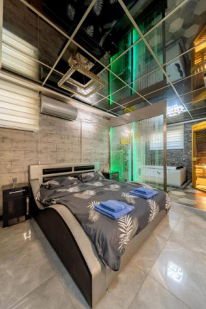 Aqualux Apartment with garage